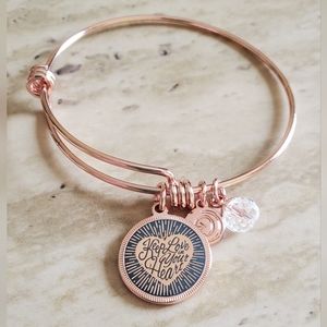 *FREE if bundled* Rose gold bracelet